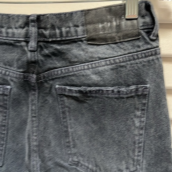 BDG Dipped V Jeans - Picture 5 of 5